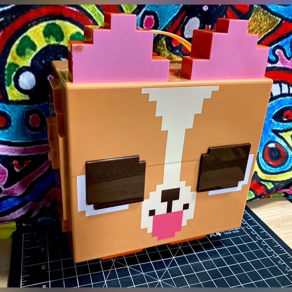 Pet Simulator - Pixel Corgi Collectors Box - Picture 7 of 12